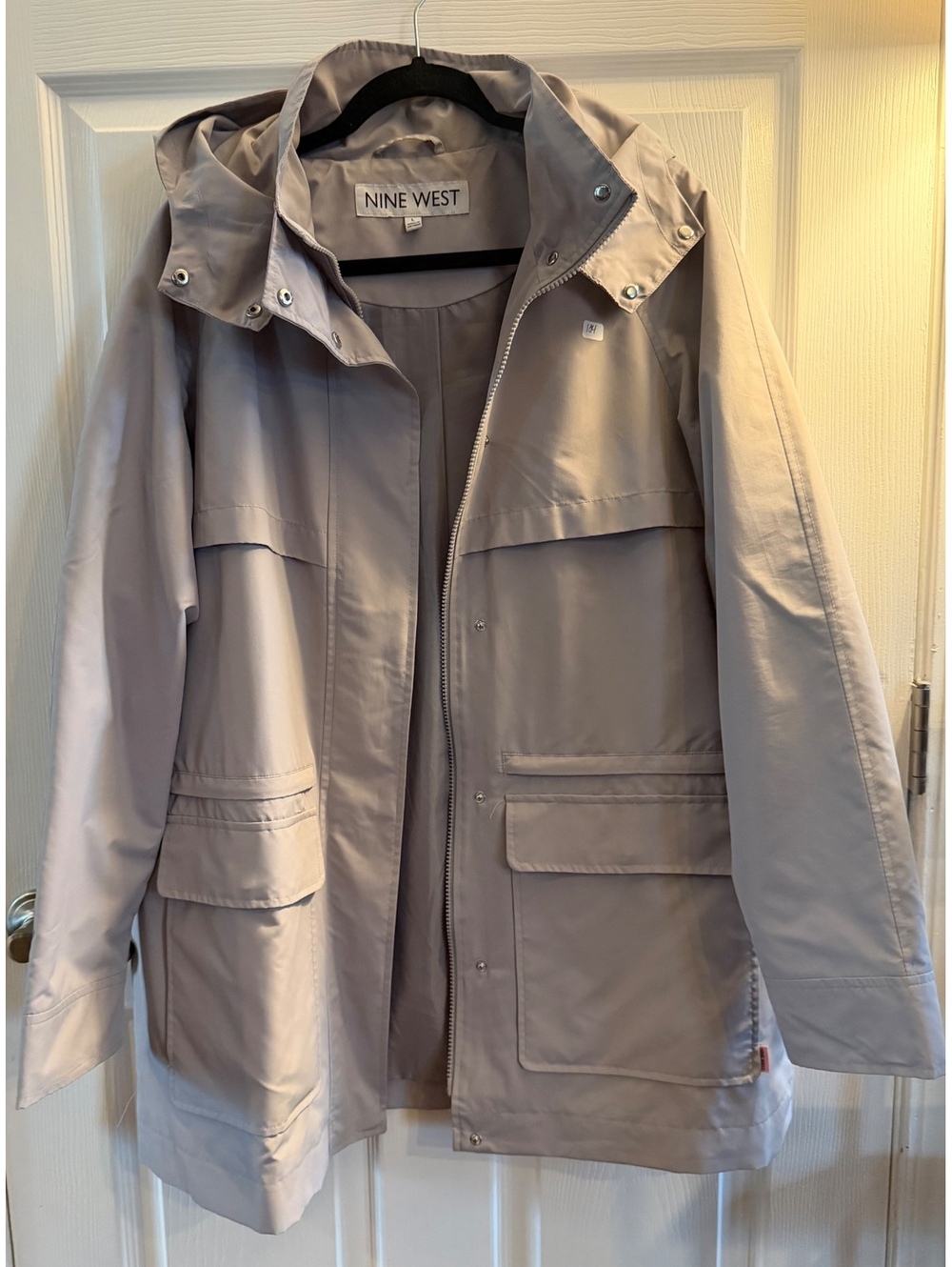 Nine West Women's Large Light Gray Hooded Rain Jacket